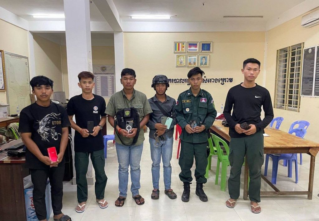 金边6名男子冒充警察被捕-博彩技巧-博彩策略论坛